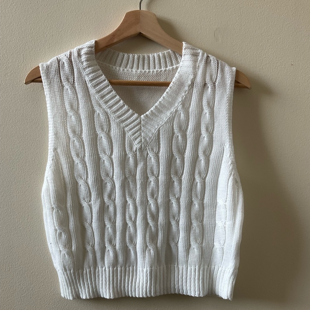 Sweater vest
